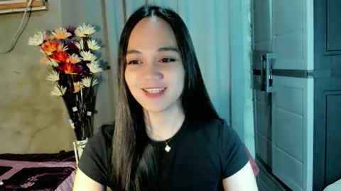 hilarymolly online show from 04.22.26