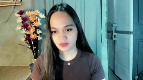 hilarymolly online show from 05.06.26