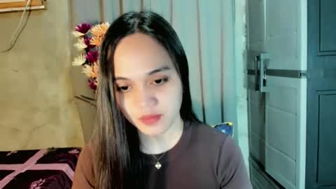hilarymolly online show from 05.10.26