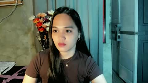 hilarymolly online show from 06.11.26