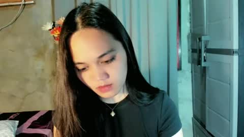 hilarymolly online show from 06.15.26