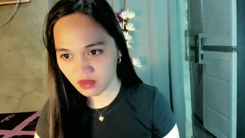 hilarymolly online show from 06.25.26