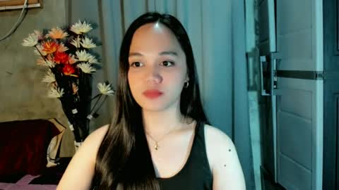 hilarymolly online show from 07.06.26