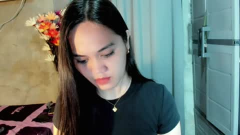 hilarymolly online show from 07.25.26