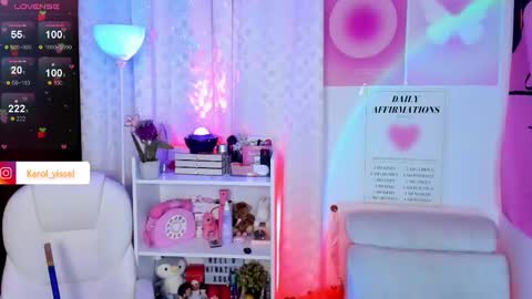  Karol  Independent Model online show from 02.25.25