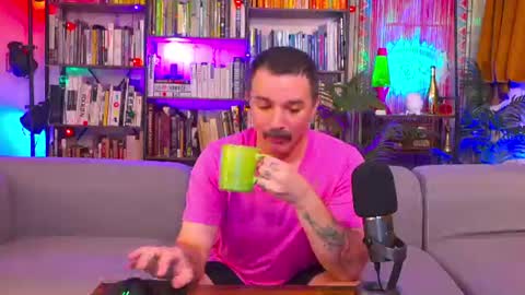 Snapshot of hipstertrashdumpsterfire chatting on 07.19.26 HipsterTrash Clark one half of Task Manager online show from 07.19.26