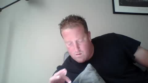 Snapshot of hockey258387 chatting on 09.21.25 THE MAN online show from 09.21.25