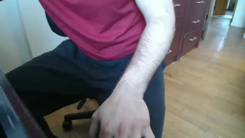 Snapshot of hockeyplayer206850 chatting on 02.17.25 Hockey Player online show from 02.17.25