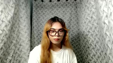 Snapshot of hoelyaurora chatting on 06.22.26 Aurora3 online show from 06.22.26