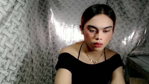 Snapshot of hoelyaurora chatting on 07.14.26 Aurora3 online show from 07.14.26