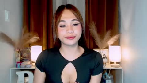 hoelymarie online show from 07.28.26