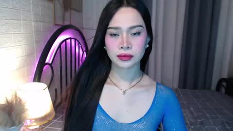 hoelymolly online show from 07.07.26
