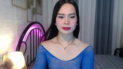 hoelymolly online show from 07.10.26
