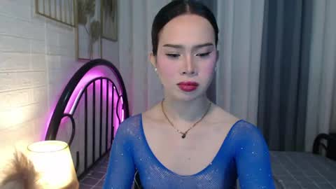 hoelymolly online show from 07.11.26