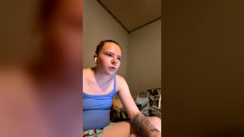 Snapshot of hoeznshi chatting on 07.26.26 hoeznshi online show from 07.26.26