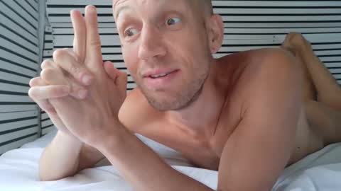Snapshot of hola_homo chatting on 05.08.26 hola_homo online show from 05.08.26
