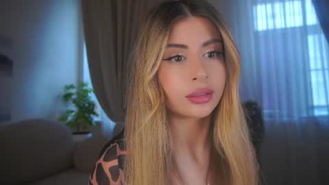 Moni Monica online show from 07.23.26