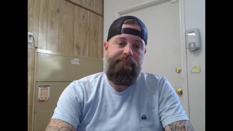 Snapshot of holdthedoh chatting on 12.12.24 Hold The Door online show from 12.12.24