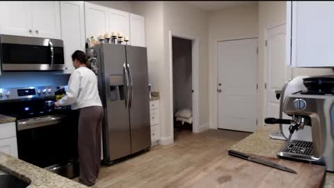 Holi Hurricane online show from 03.19.26