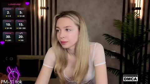 Snapshot of holl1would chatting on 04.20.26 My social media links subscribe to support me online show from 04.20.26