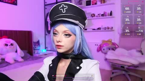 Snapshot of holliwould_ chatting on 05.04.26 Holli online show from 05.04.26