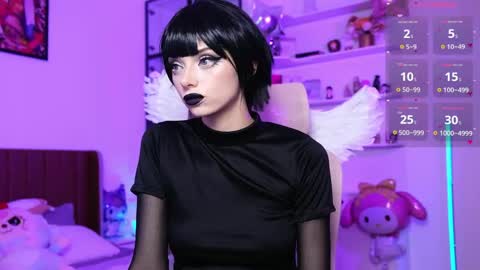 Snapshot of holliwould_ chatting on 05.22.26 Holli online show from 05.22.26