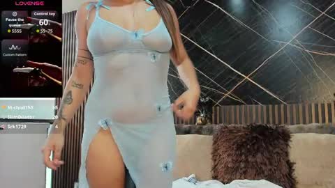 Holly 22 online show from 07.28.26