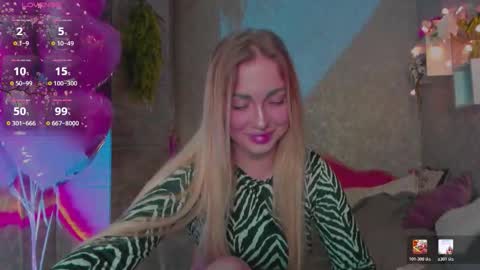 Snapshot of holly_molly8 chatting on 02.27.26 holly_molly8 online show from 02.27.26