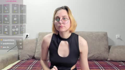 Polly online show from 01.15.25