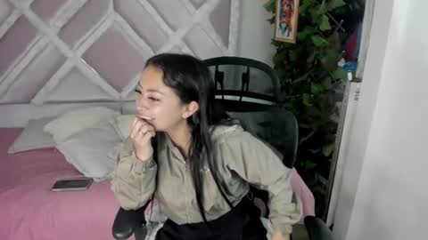 Holly online show from 06.12.26