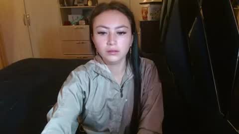 Holly online show from 06.25.26
