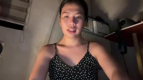holly_wyn online show from 07.07.26