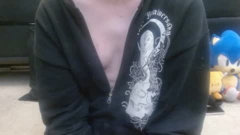 Holly Hawkes online show from 06.03.26