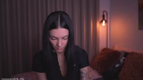 Holly Linder online show from 06.25.26