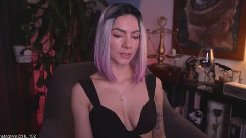 Holly Linder online show from 07.23.26
