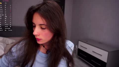 Snapshot of hollymonica chatting on 06.18.26 Delly online show from 06.18.26