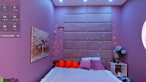 Holly online show from 10.30.25