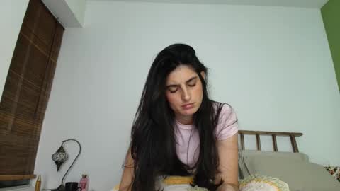 hollyshit_ online show from 02.07.26