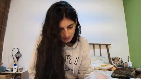 hollyshit_ online show from 02.25.26