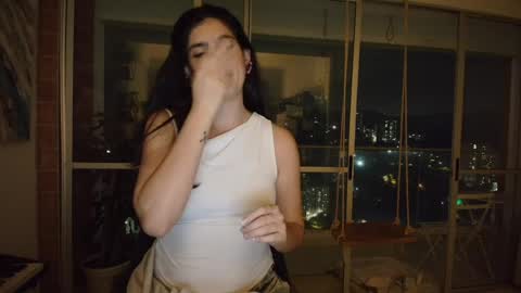 hollyshit_ online show from 04.28.26