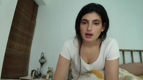 hollyshit_ online show from 06.20.26