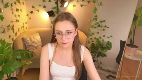 My name is Holly  online show from 07.09.26