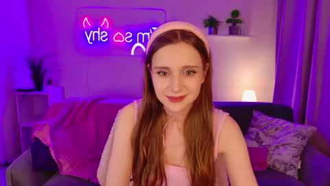 My name is Holly  online show from 07.11.26