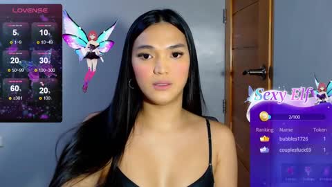 Snapshot of hollywoodbitch chatting on 12.09.24 Isabella Marie online show from 12.09.24