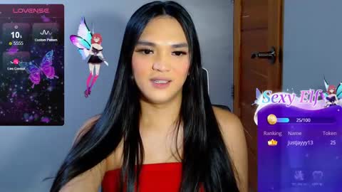 Snapshot of hollywoodbitch chatting on 12.30.24 Isabella Marie online show from 12.30.24