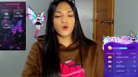 Snapshot of hollywoodbitch chatting on 02.25.25 Isabella Marie online show from 02.25.25