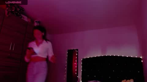 Snapshot of holy_juli2 chatting on 09.16.25 Juli online show from 09.16.25