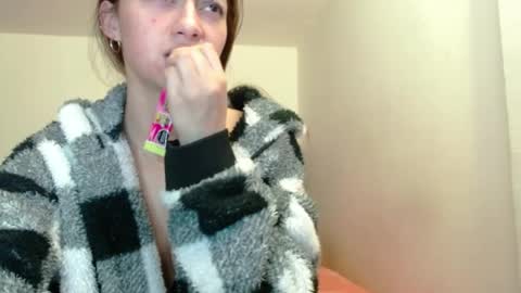 Juli online show from 04.02.26