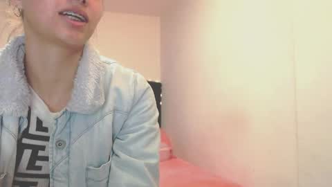 Juli online show from 04.03.26