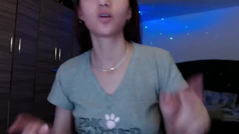holy_julii online show from 06.08.26